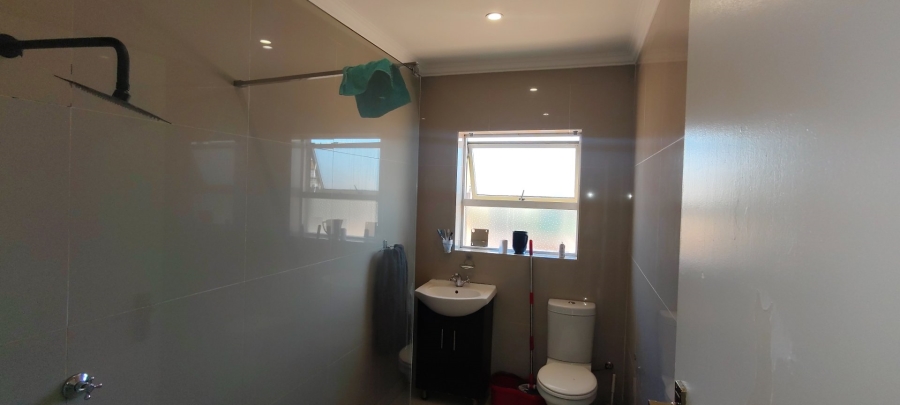 4 Bedroom Property for Sale in Strandfontein Village Western Cape